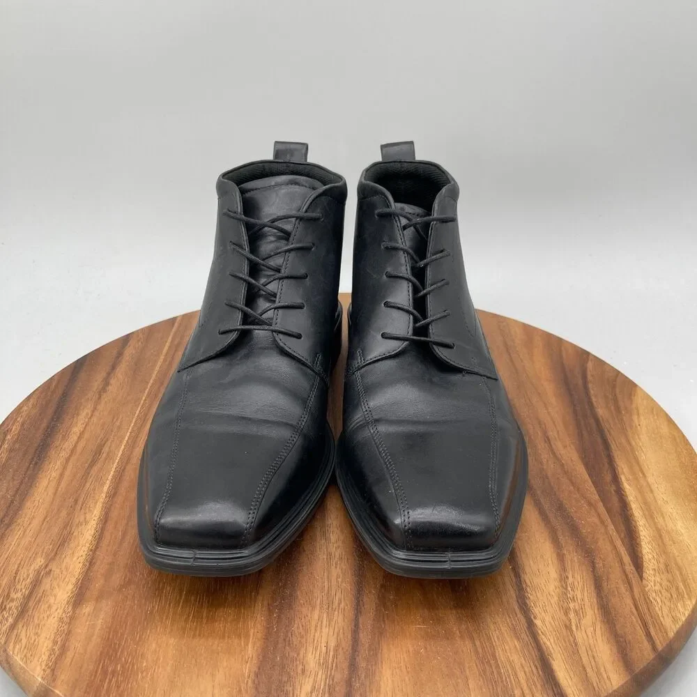 ECCO Minneapolis Boots Mens Size 11 Black Leather Bike Toe Chukka Casual Comfort
